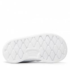 Chaussures De Sport Chaussures Reebok - Club C FZ2095 Ftwwht/Ftwwht/Ftwwht Blanc 9 Chaussures De Sport Chaussures Reebok - Club C FZ2095 Ftwwht/Ftwwht/Ftwwht Blanc -Reebok Classic Soldes 0000209033502 04 fp